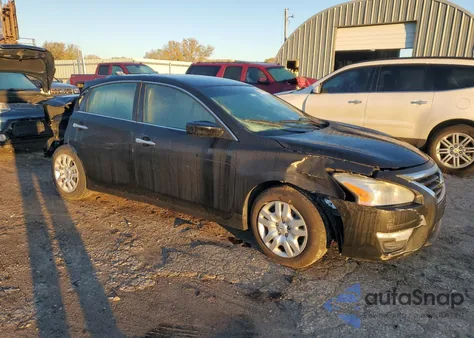 2015 Nissan Altima 2.5 z USA, uszkodzony, nr VIN 1N4AL3AP2FC231150